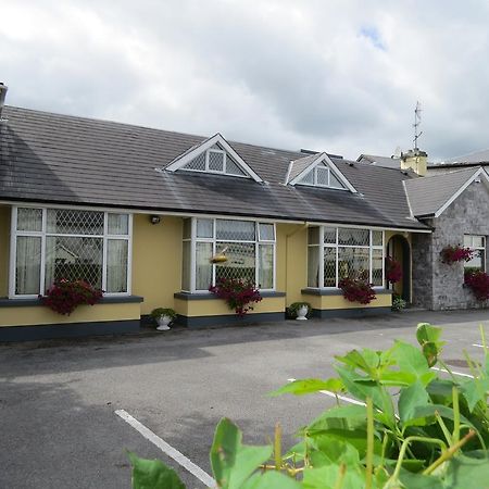 Grey Gables B&B เอนนิส ภายนอก รูปภาพ